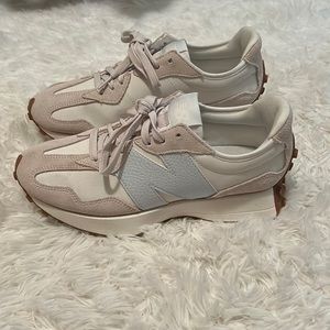 Women’s New Balance 327